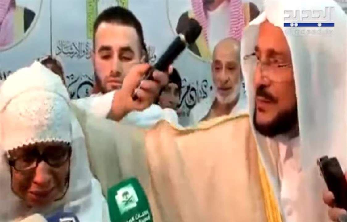 بالفيديو - سر قبلة السعودي آل الشيخ للنيوزيلندية... من هي وماذا قال عنها؟