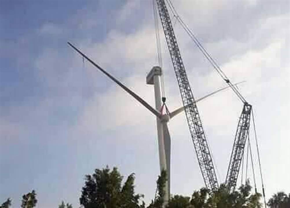 تركيب أول عنفة لتوليد الكهرباء من الرياح في سوريا