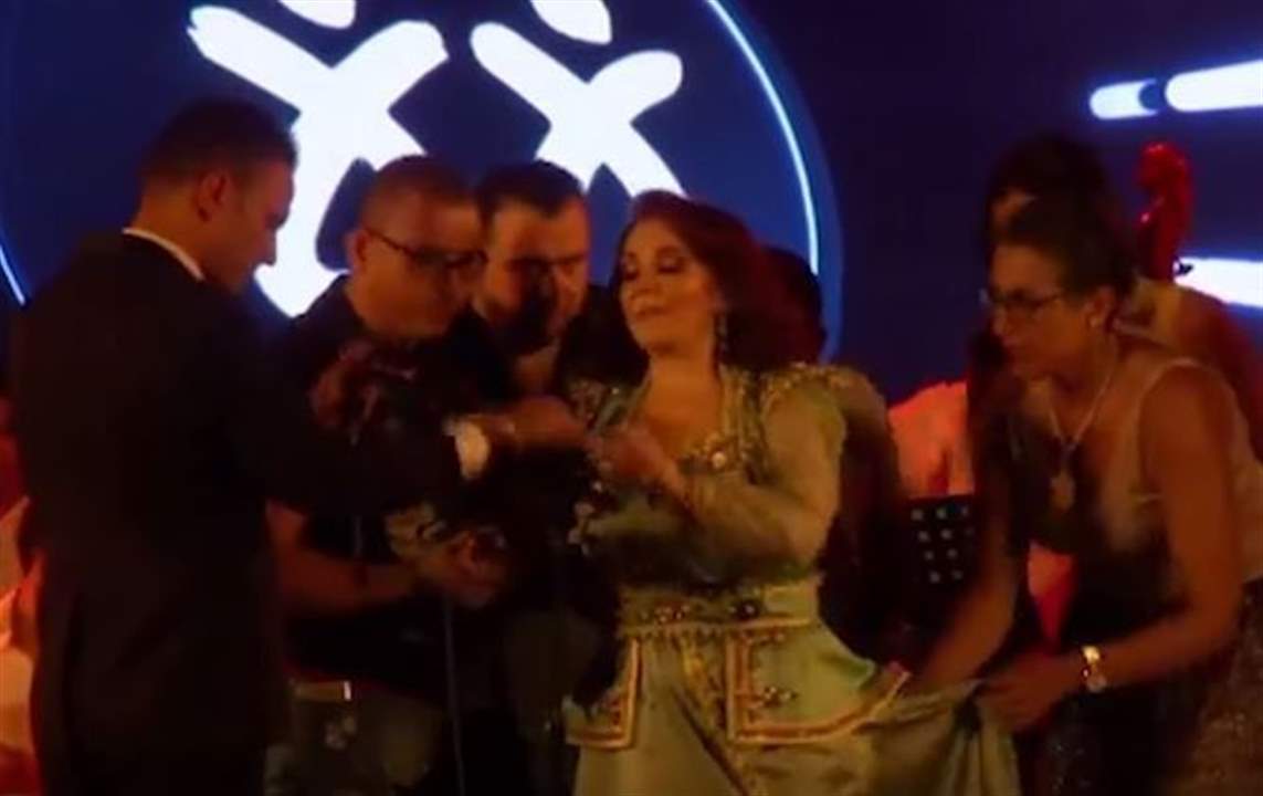 الكشف عن حالة ميادة الحناوي الصحية بعد سقوطها على المسرح!