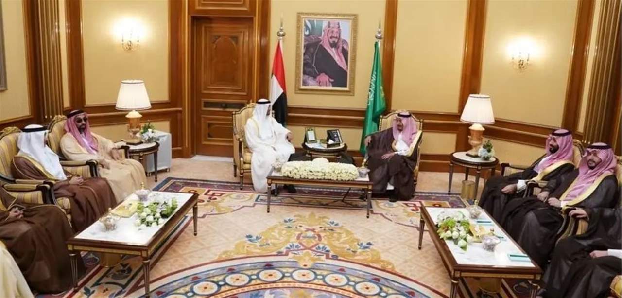 الملك سلمان يستقبل ولي عهد أبو ظبي: الحوار هو السبيل الوحيد لتسوية أية خلافات بين اليمنيين