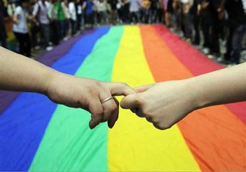 بالفيديو- إعلامي سوري يعلن أنّه "مثلي الجنس"!