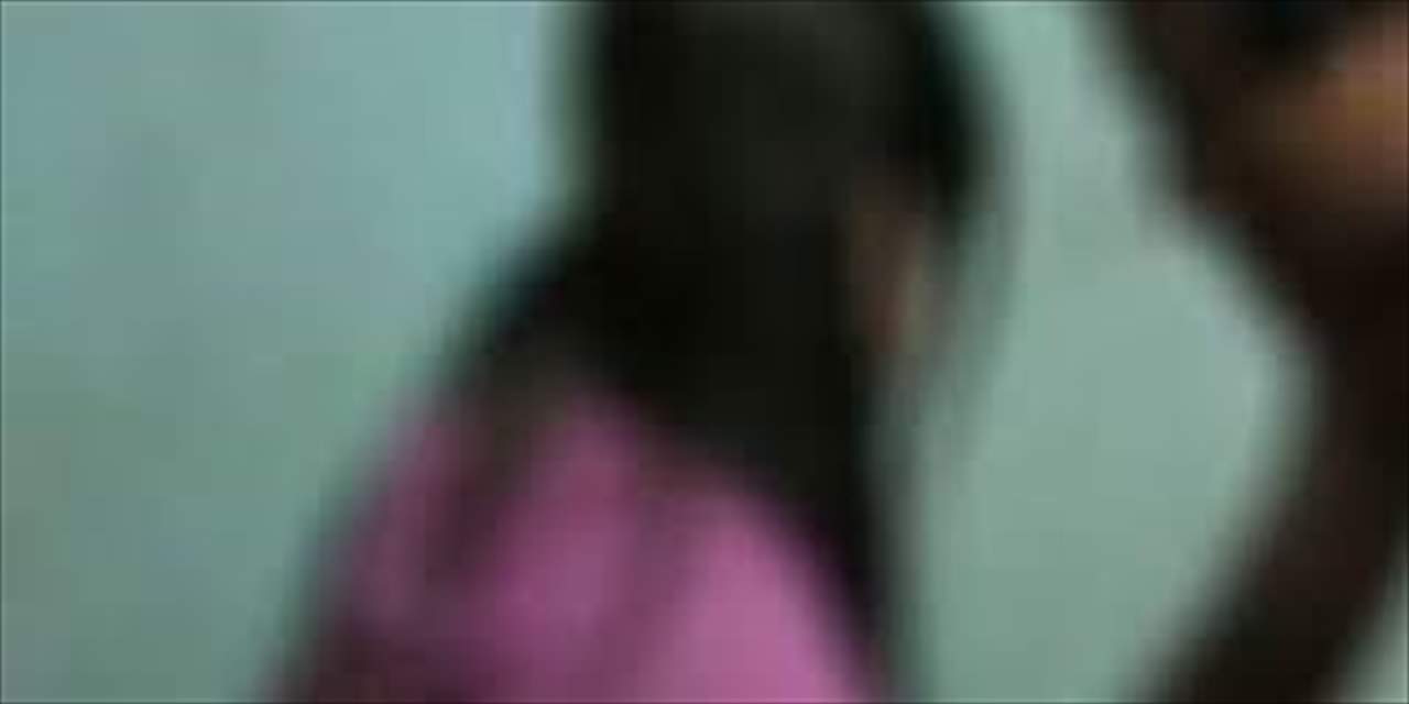 مصرية تدخل عشيقها إلى غرفة نومها.. ووالدها يذبحهما معاً!