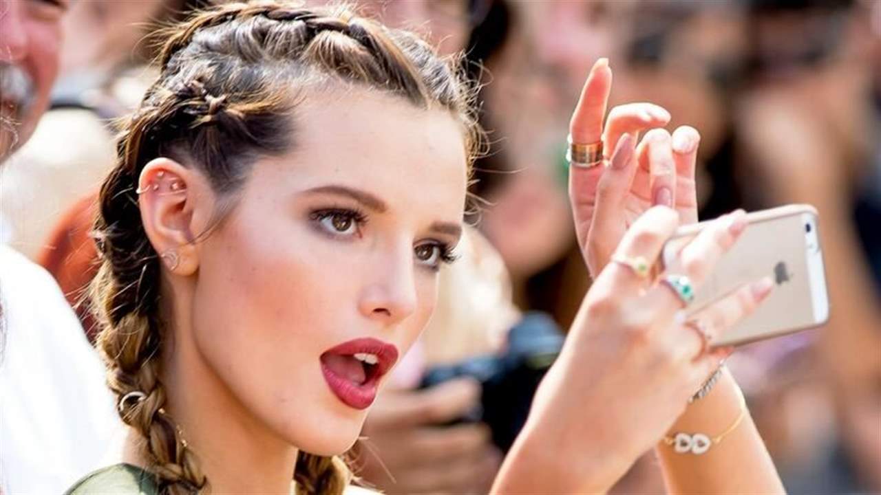 بيلا ثورن تترك التمثيل وتتجه لإخراج الأفلام الاباحية!