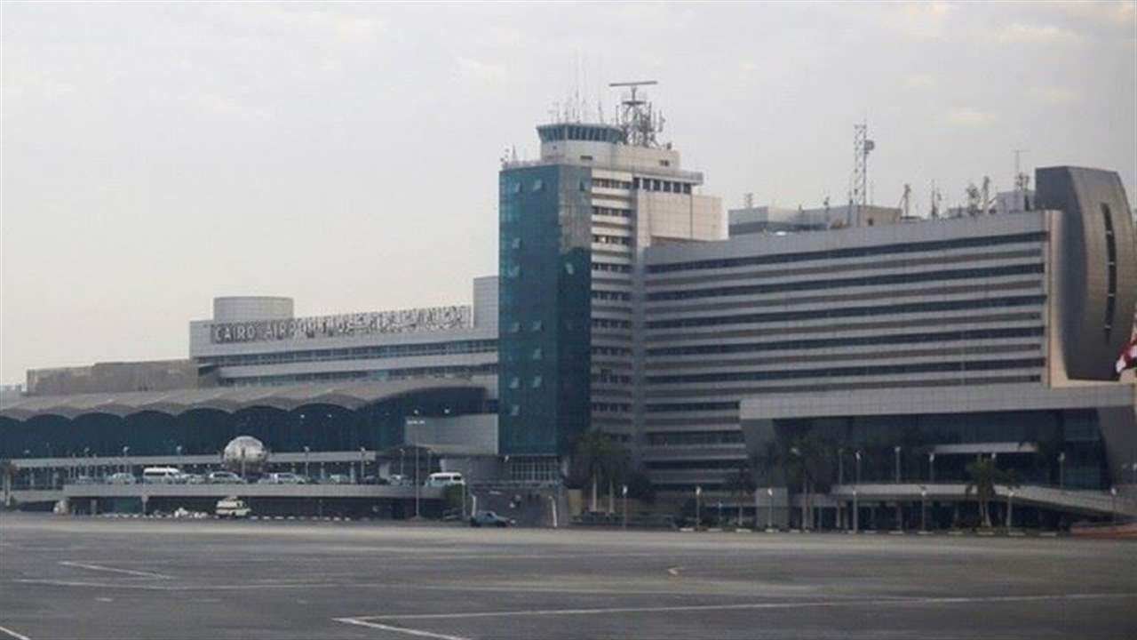 القبض على مخرج مشهور في مطار مصر!