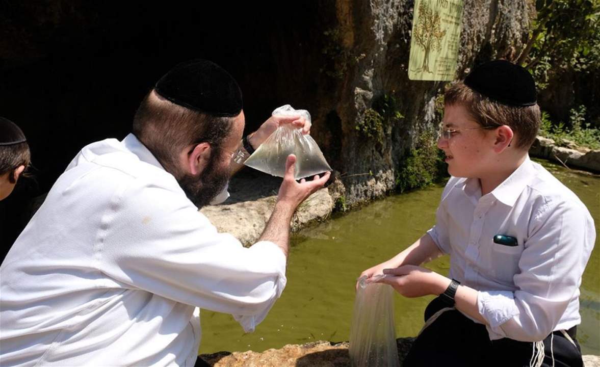 ينابيع الفصل العنصري في الضفة الغربية... "هذا المكان مخصص لليهود فقط"! 