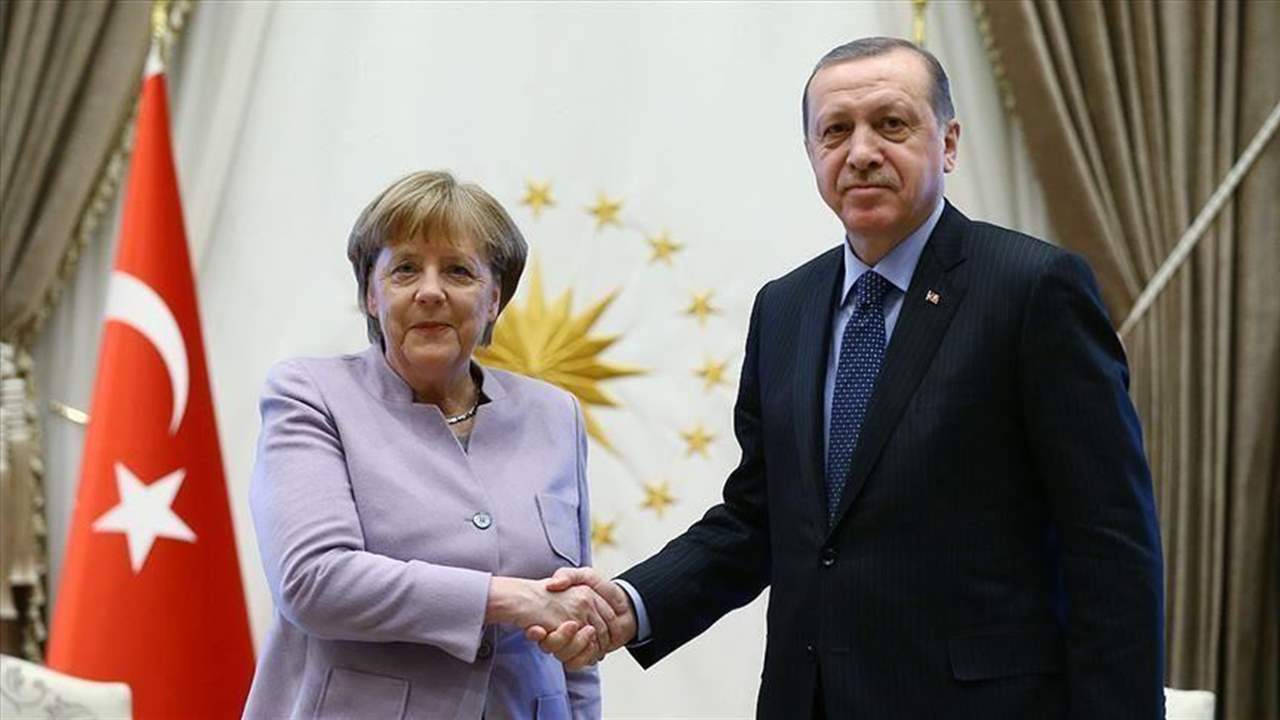 أردوغان وميركل يبحثان الهجرة والتطورات في سوريا وليبيا