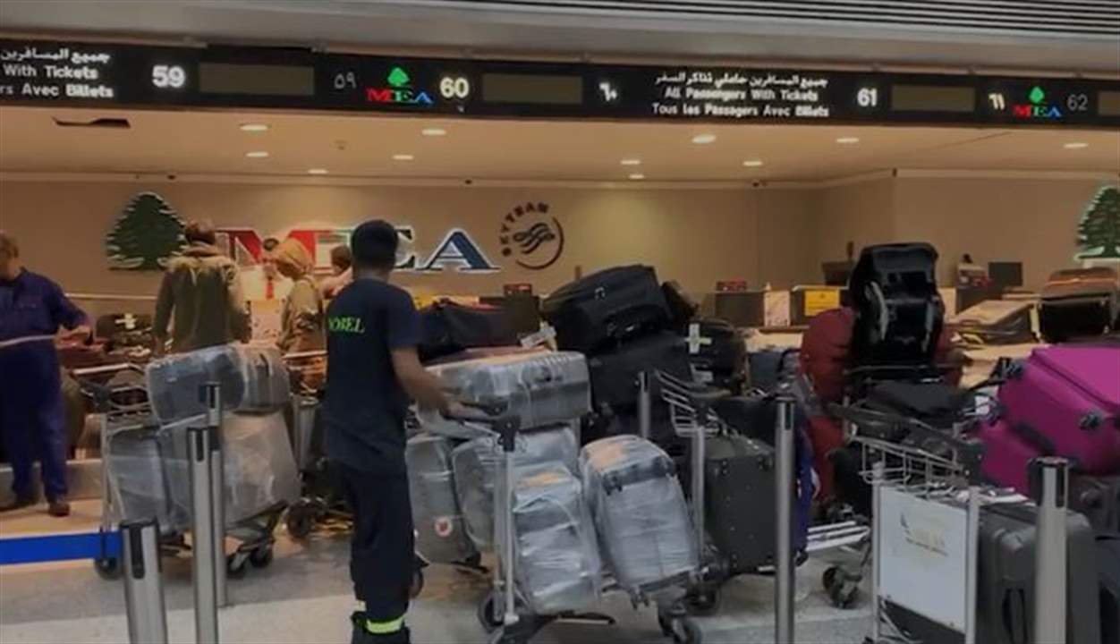 بالصور- بلبلة وفوضى في قاعة المغادرة بمطار بيروت مع بدء العمل بالنظام الجديد لتفتيش الحقائب 