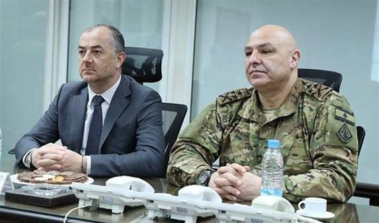 علاقة بو صعب بقائد الجيش العماد جوزف عون ليست على ما يرام... الخلاف وصل إلى مرحلة اعتكاف وزير الدفاع عن توقيع  البريد