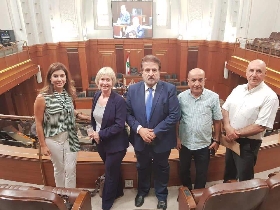 يعقوبيان عرضت الاوضاع مع نائبة استرالية