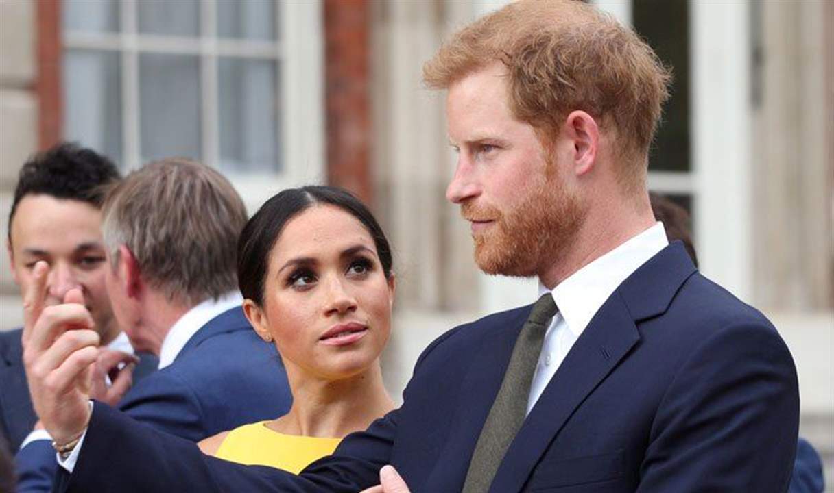 الأمير هاري يقاضي صحيفتين بريطانيتين بسبب اختراق هاتفه