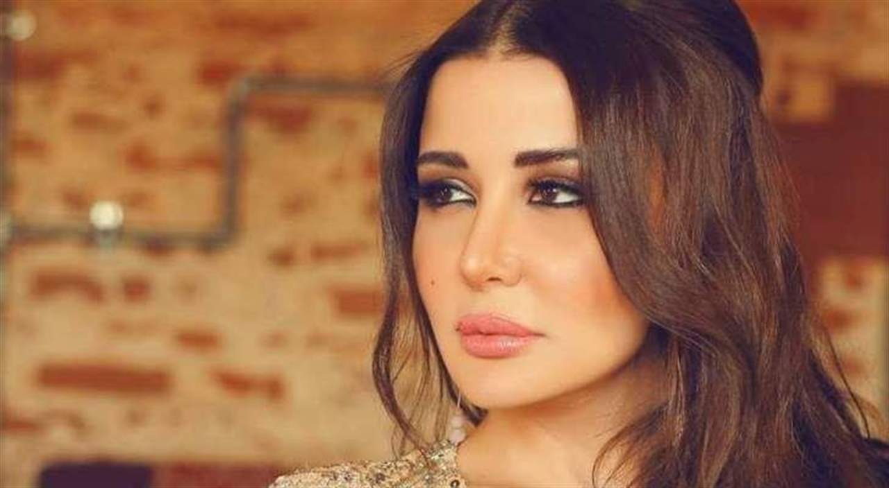جيهان عبد العظيم تنعي والدها وتعلن العودة إلى زوجها