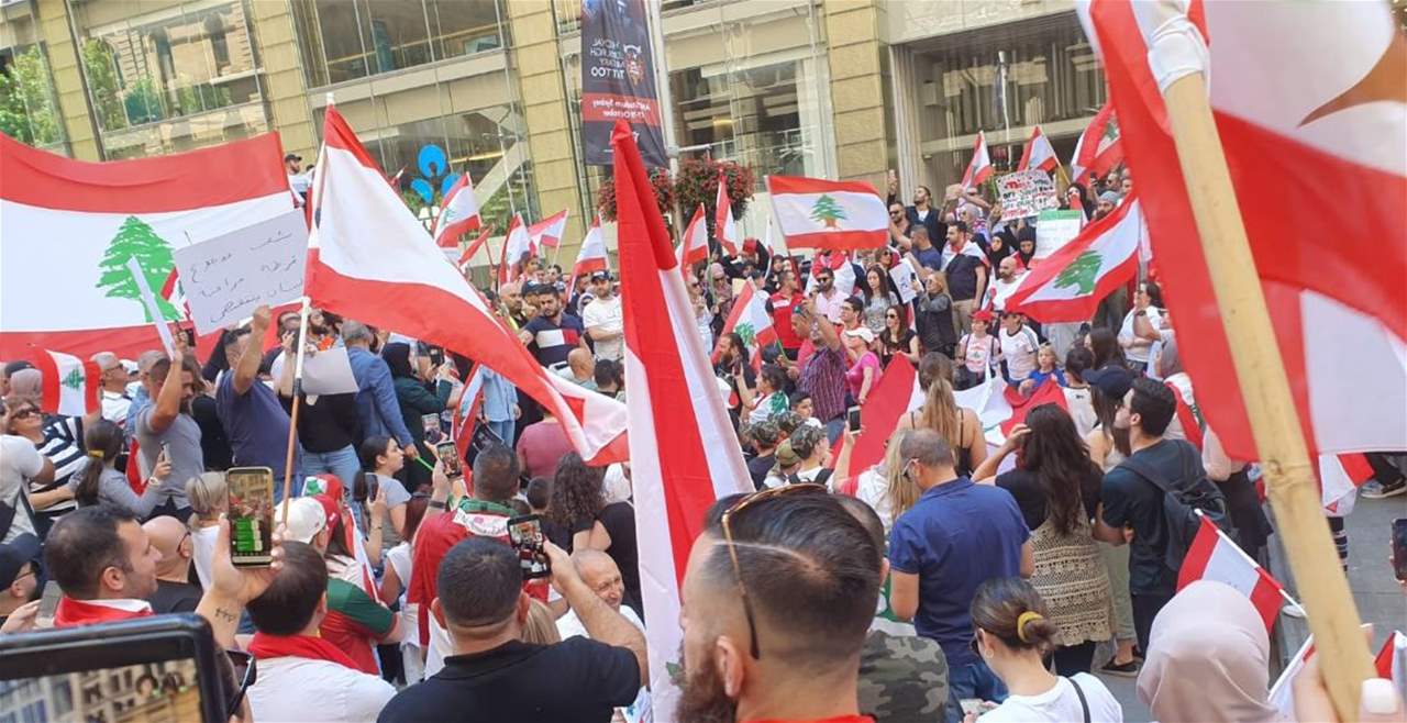بالفيديو- اللبنانيون ينتفضون في استراليا ... "كلن يعني كلن"