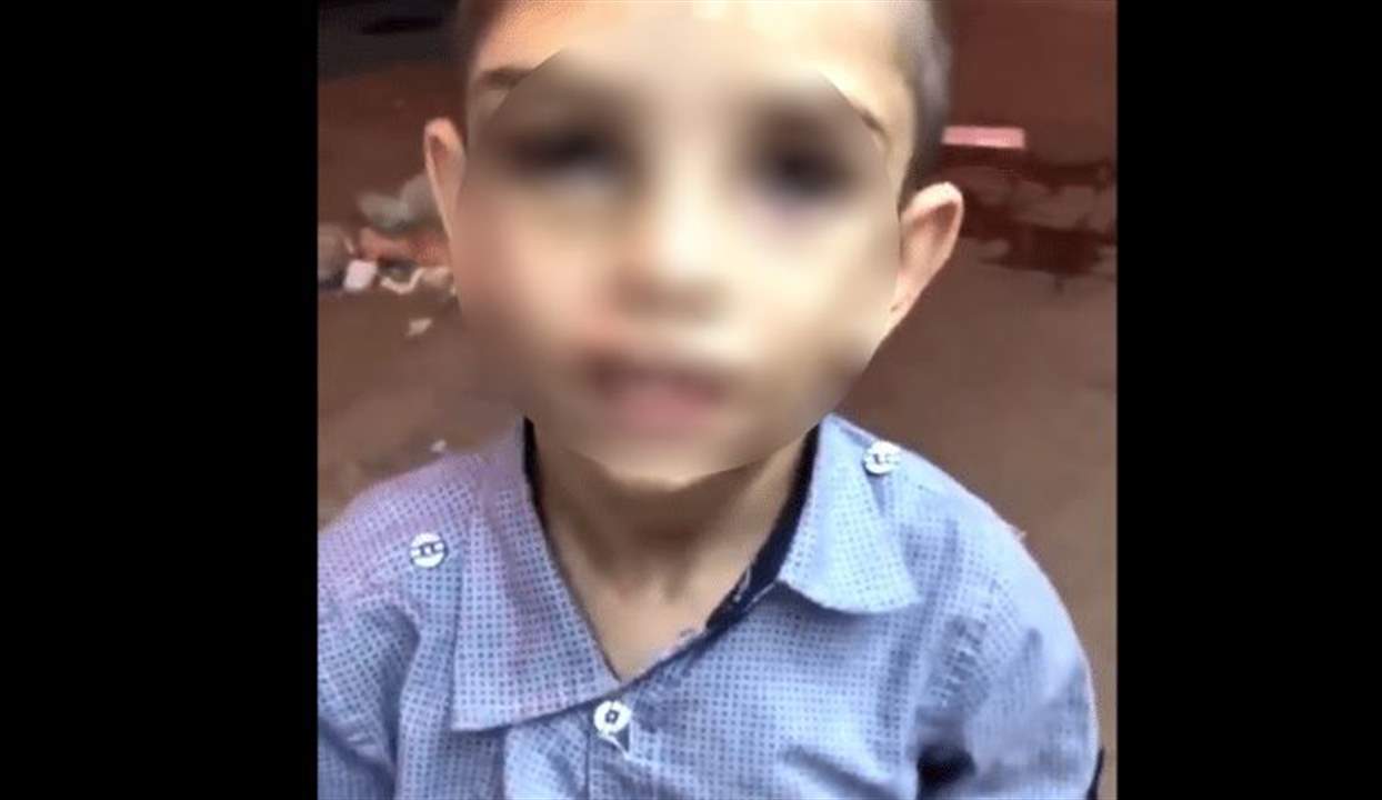 فيديو لطفل سوري تعرض للتعنيف في السعودية يثير موجة غضب واسعة