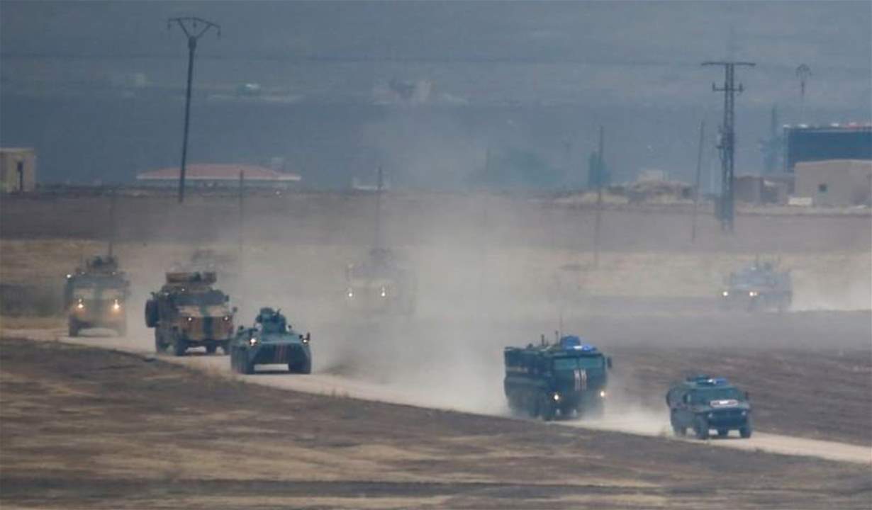 حشود غاضبة ترشق دورية تركية روسية بالحجارة في سوريا
