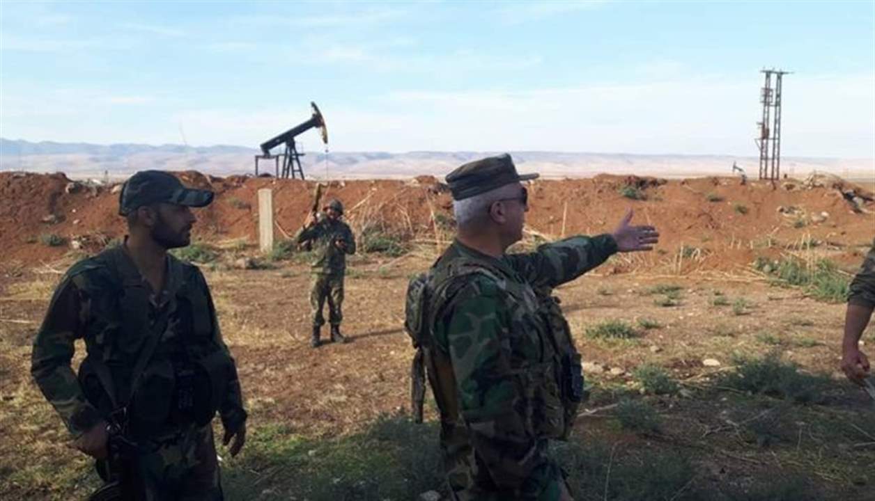 الجيش السوري يدخل حقلاً نفطياً قرب قاعدة أميركية في الشمال السوري