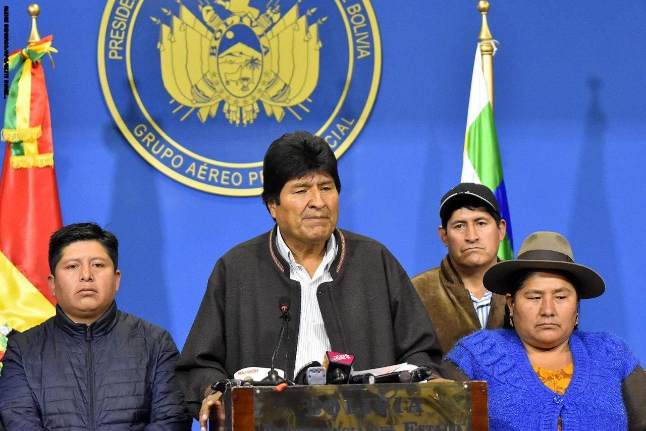 رئيس بوليفيا يعلن استقالته بعد اسابيع من احتجاجات عمت البلاد