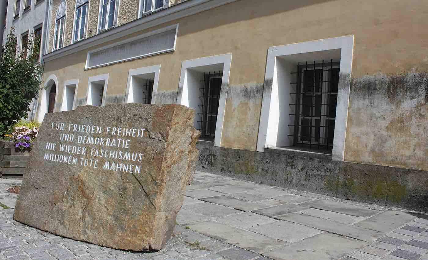 النمسا تحوّل المنزل الذي ولد فيه هتلر إلى مركز للشرطة 