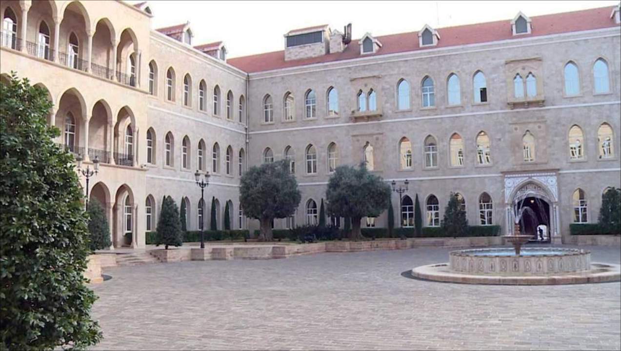  مجلس الوزراء يقر مساهمة مالية لدولة جارة بقيمة 500 مليون ليرة لبنانية!