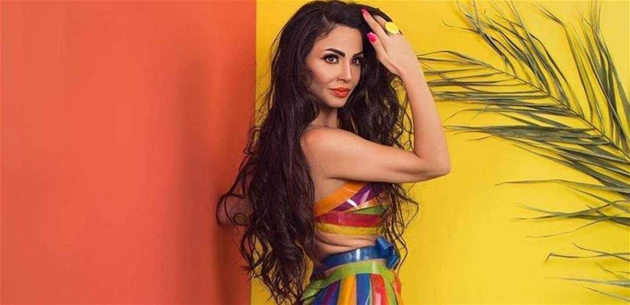 دوللي شاهين تتعرض لوعكة صحية وصوتها يختفي 