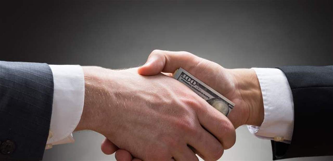 لبنان يتصدر قائمة تقديم الرشاوى في دول الشرق الأوسط وشمال إفريقيا