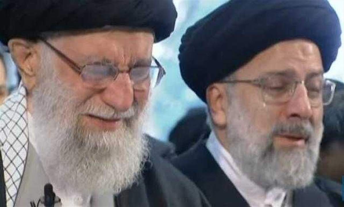 بالفيديو - خامنئي يبكي سليماني خلال الصلاة على جثمانه في طهران