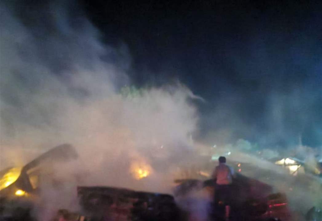  اندلاع حريق في مخيم للنازحين السوريين في سهل عكار