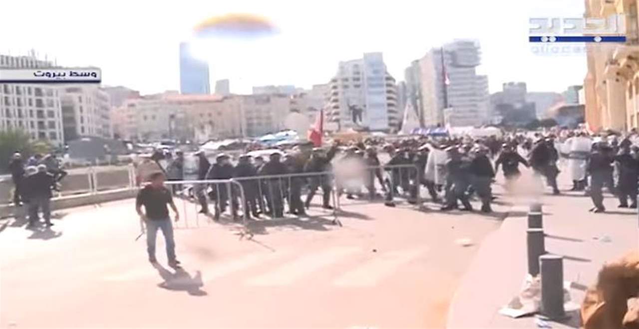 مواجهات بين القوى الأمنية والمحتجين في وسط بيروت... سقوط جريح واعتقالات