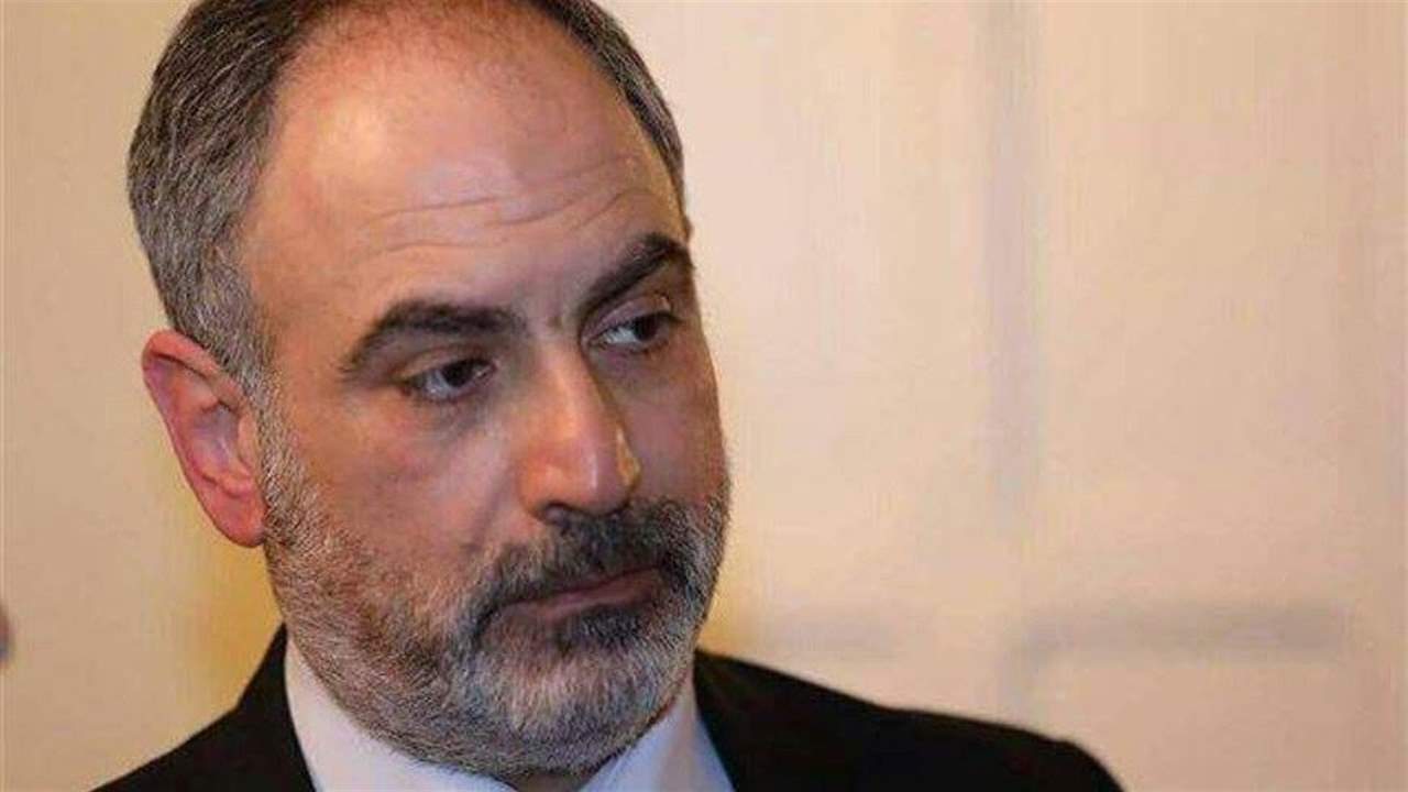 أسود تقدّم بإخبار وشكوى ضدّ "متسببين بإيذاء أحد مرافقيه"