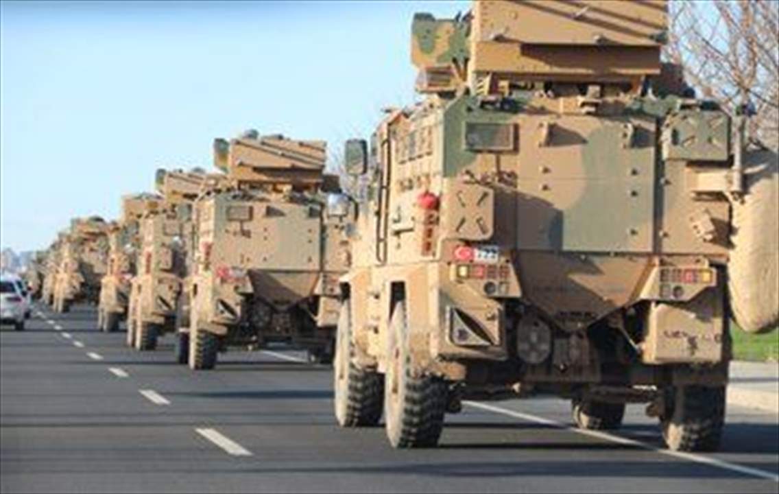 "تي أر تي": الجيش التركي يواصل إرسال تعزيزات عسكرية إضافية إلى وحداته المنتشرة على الحدود مع سوريا