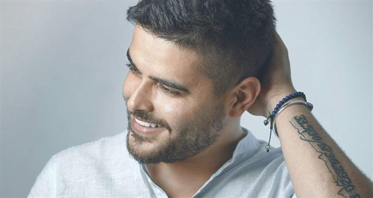 تداول فيديو قديم لناصيف زيتون في برنامج للهواة 