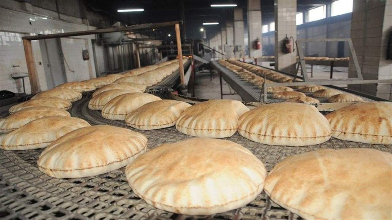 إقبال كثيف على شراء الخبز عشية الإعلان عن الإضراب المفتوح للأفران والمخابز