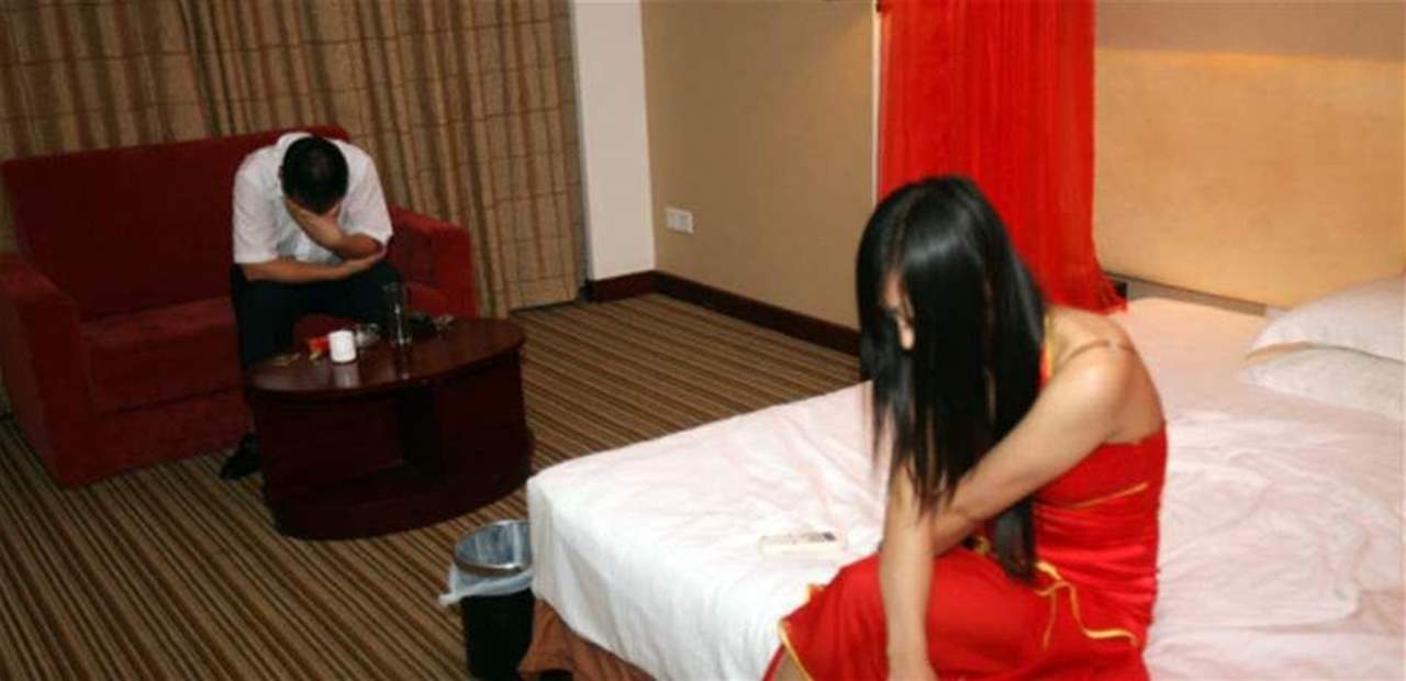 في بيروت... توقيف فتيات يمارسن الدعارة بالجرم المشهود