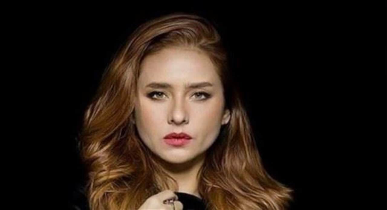 نيللي كريم تتعرض لحادث خلال تصوير "100 وش" اصابات بالغة وتم نقلها الى المستشفى 