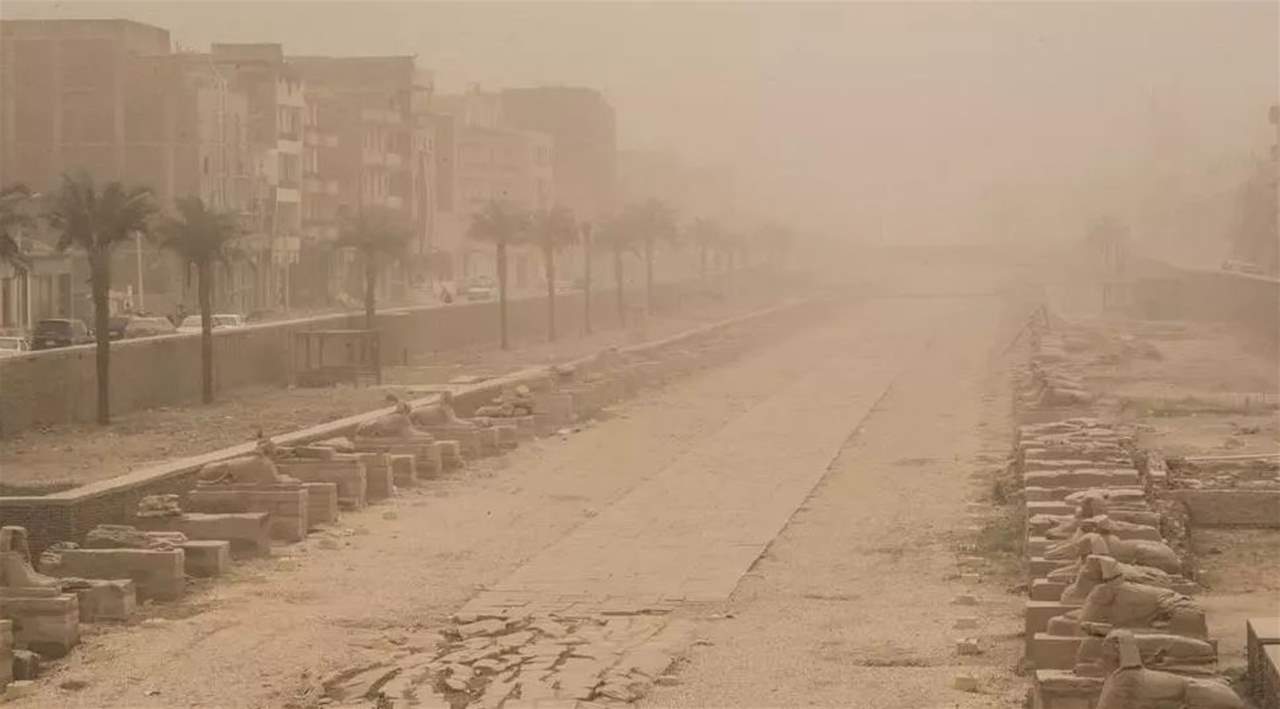 مصرع 7 أشخاص في مصر بسبب رداءة الطقس