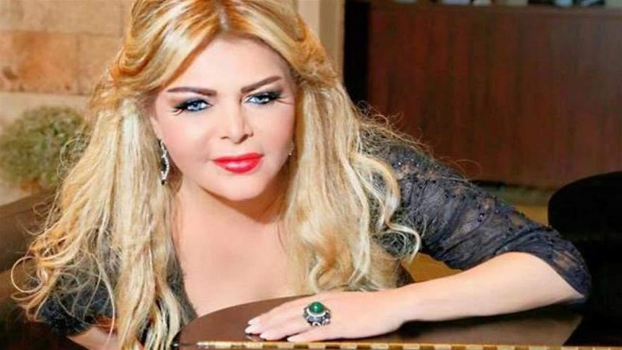 فلة الجزائرية تعتذر من الشعب الجزائري بعد الفيديو المثير للجدل .. ما علاقة بوتفليقة؟