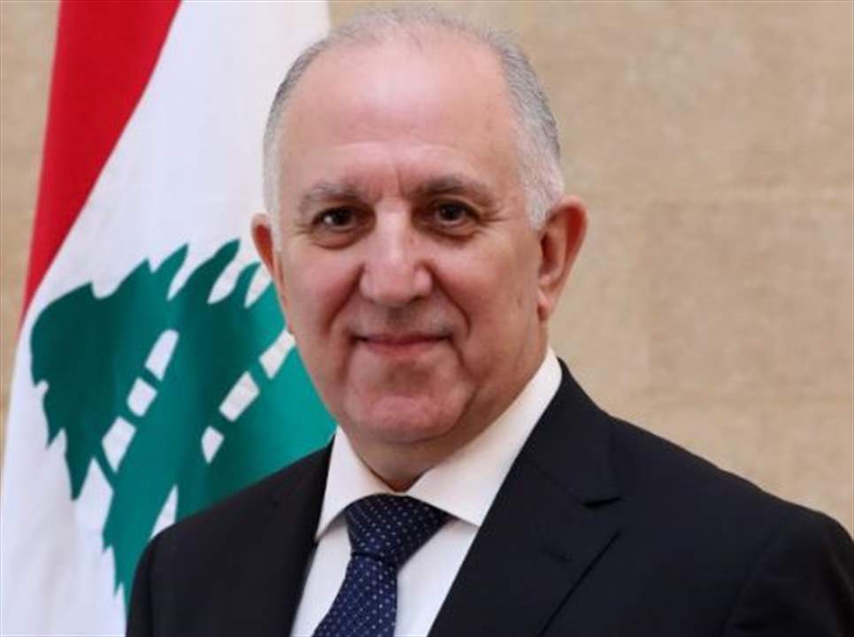 وزير الداخلية: شركات التاكسي تخضع كسواها لقرار التعبئة العامة 