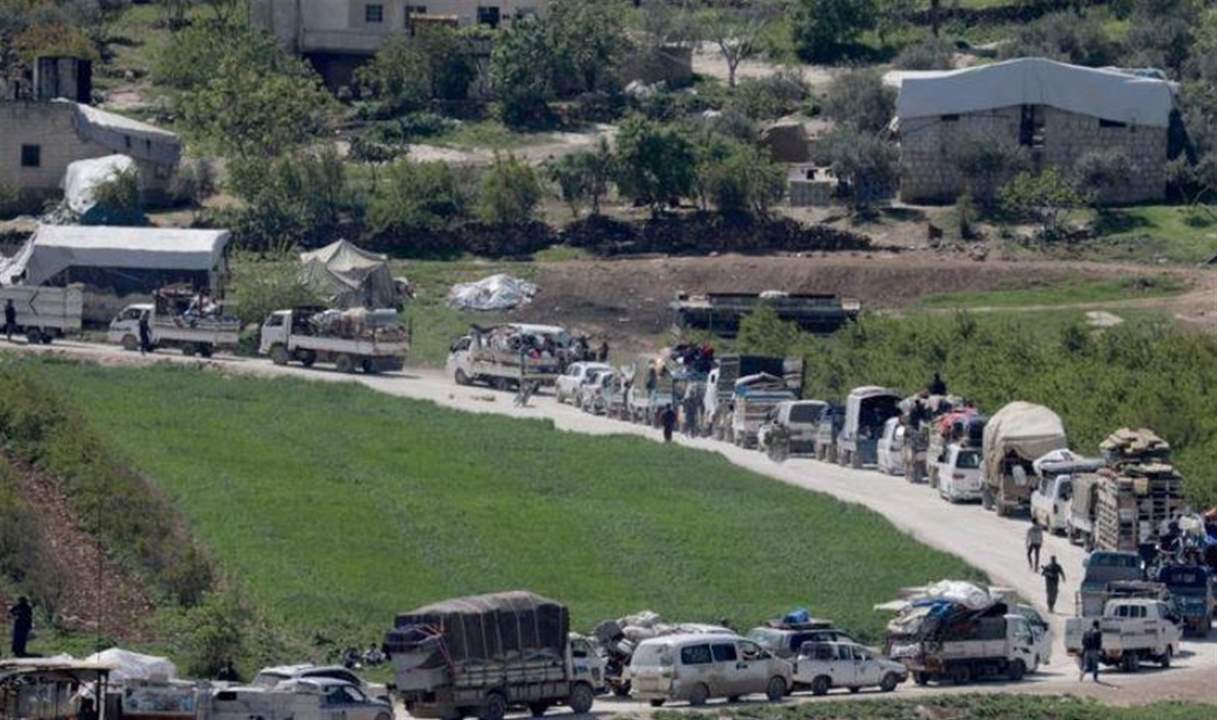 نازحون سوريون يخشون كورونا يخاطرون بالعودة إلى إدلب