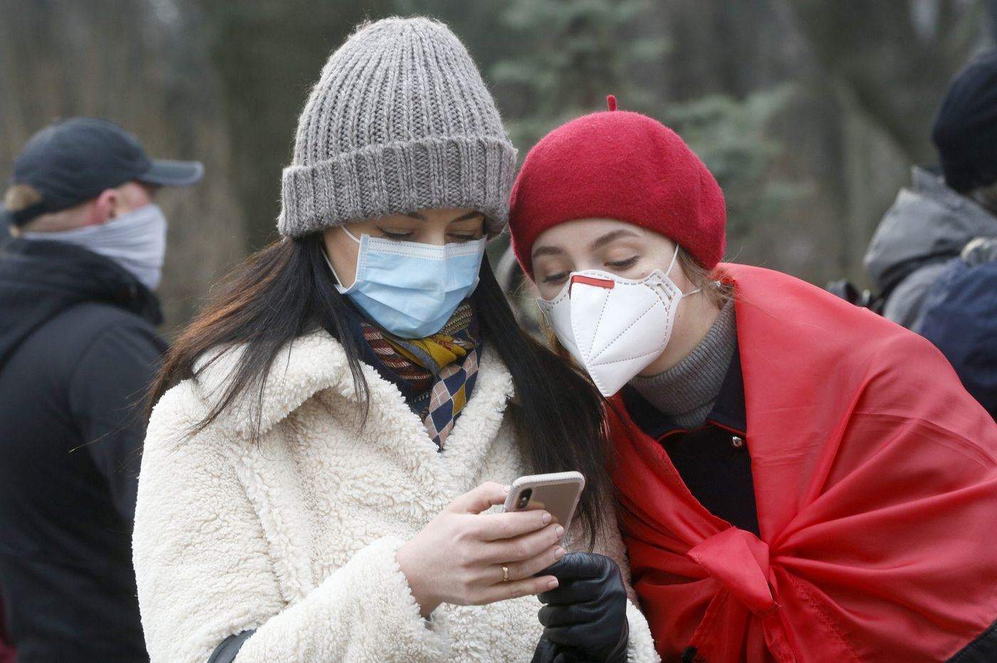 إصابات الكورونا في العالم تتخطى حاجز الـ 2.5 مليون 