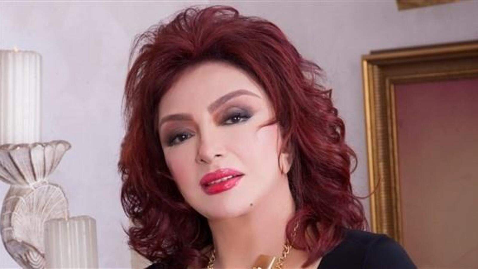 نبيلة عبيد في مرمى الانتقادات الجارحة بسبب صورة لها 