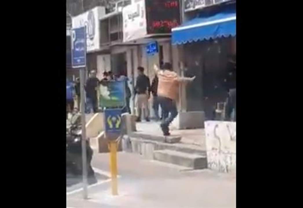 طعن صرّاف خلال إشكال بين الصرافين في الغبيري