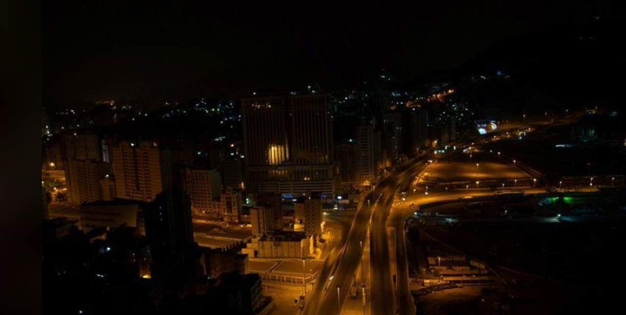 السعودية ترفع جزئيا حظر التجول ابتداءً من اليوم