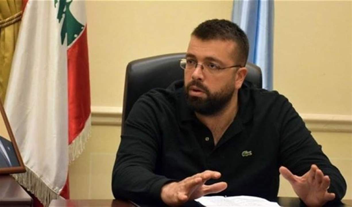 أحمد الحريري: اليوم قال صهر العهد للبنانيين من يكتب أفكار رئيس الحكومة