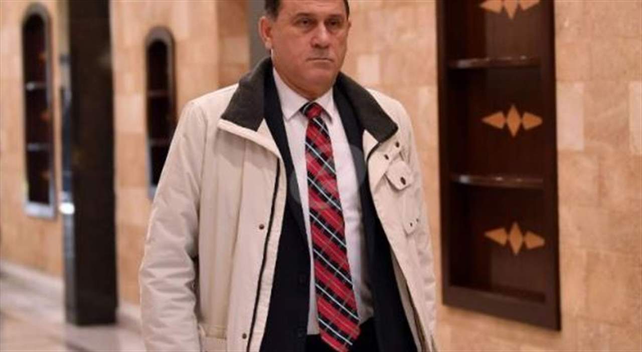 وزير الصناعة: سعر صرف الليرة ثابت اليوم، وغداً وبعد غد