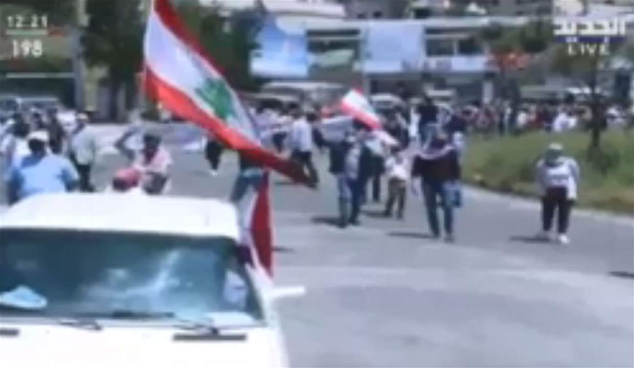 مراسل "الجديد":انطلاق مسيرة من دوار كفررمان الى ساحة النبطية لمناسبة عيد العمال