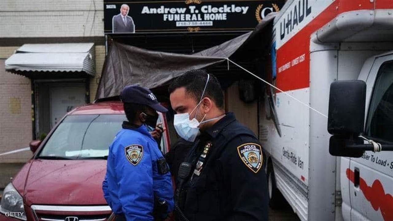 نيويورك تفتح تحقيقاً حول "شاحنات الجثث"