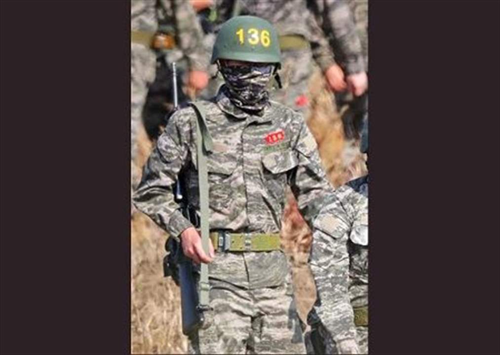 صور: النجم الدولي في البزّة العسكرية الكاملة ...