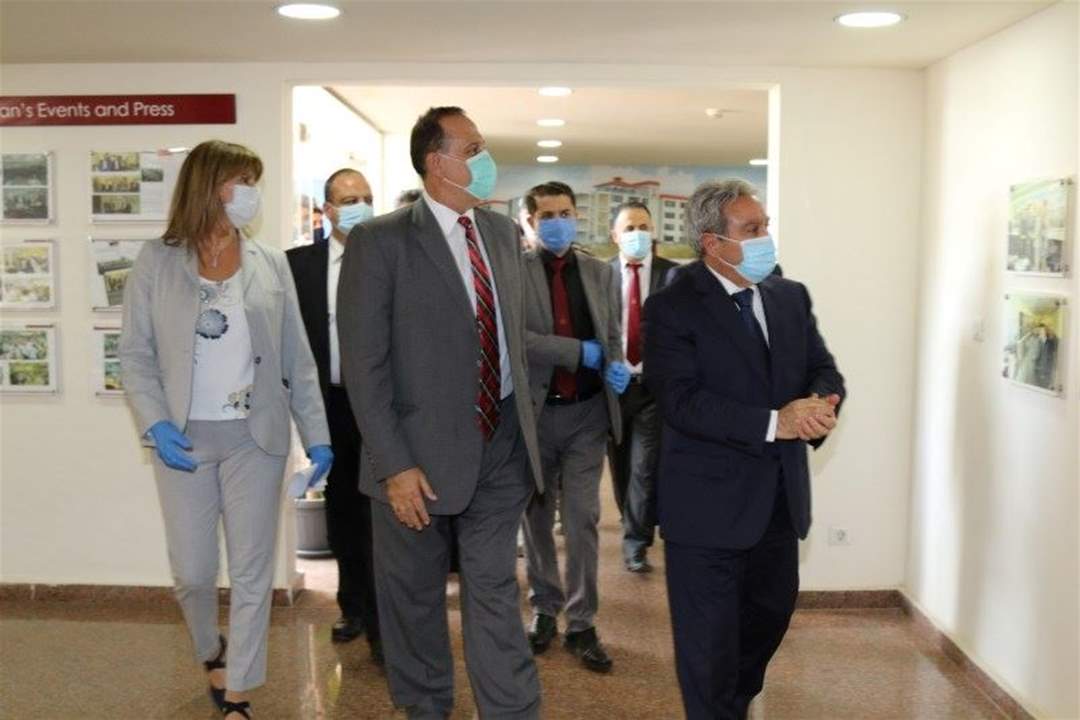  وزير الصناعة: سندعم مناقصات الصناعات الدوائية 