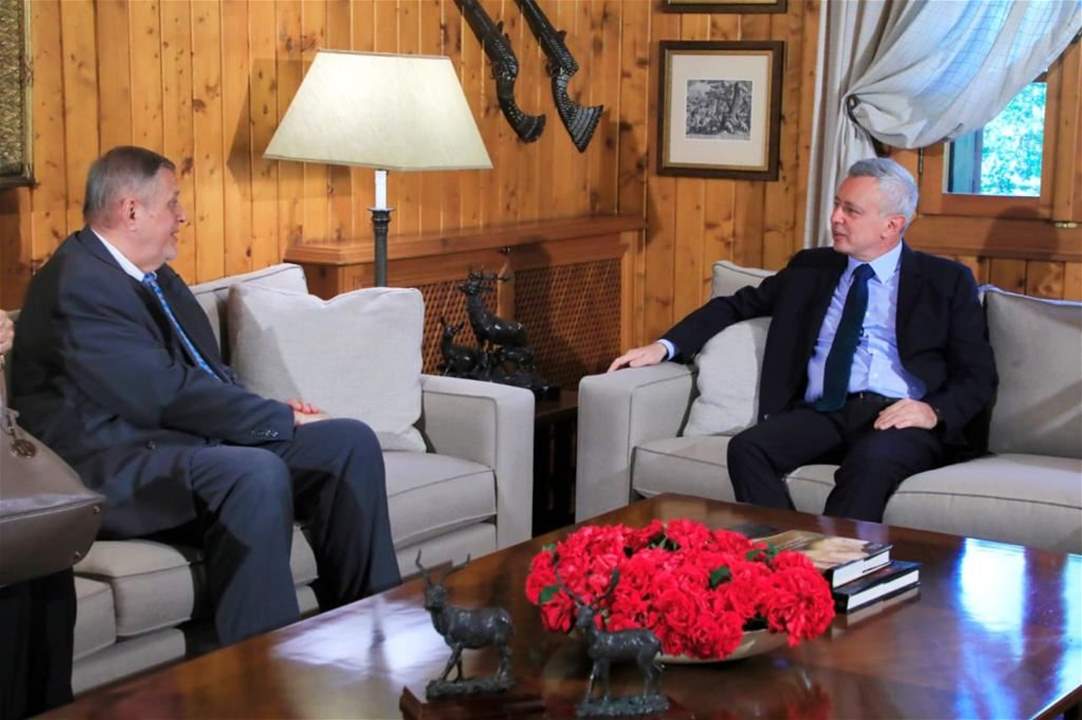 فرنجية عرض مع يان كوبيش الأوضاع العامة وخطة الحكومة الاقتصادية