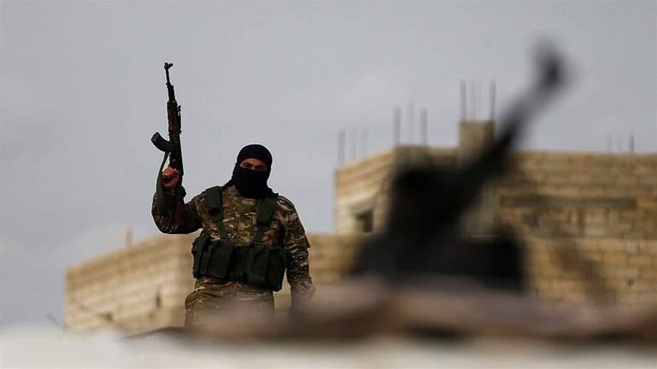 اشتباكات عنيفة بين المسلحين في ريفي حلب وإدلب