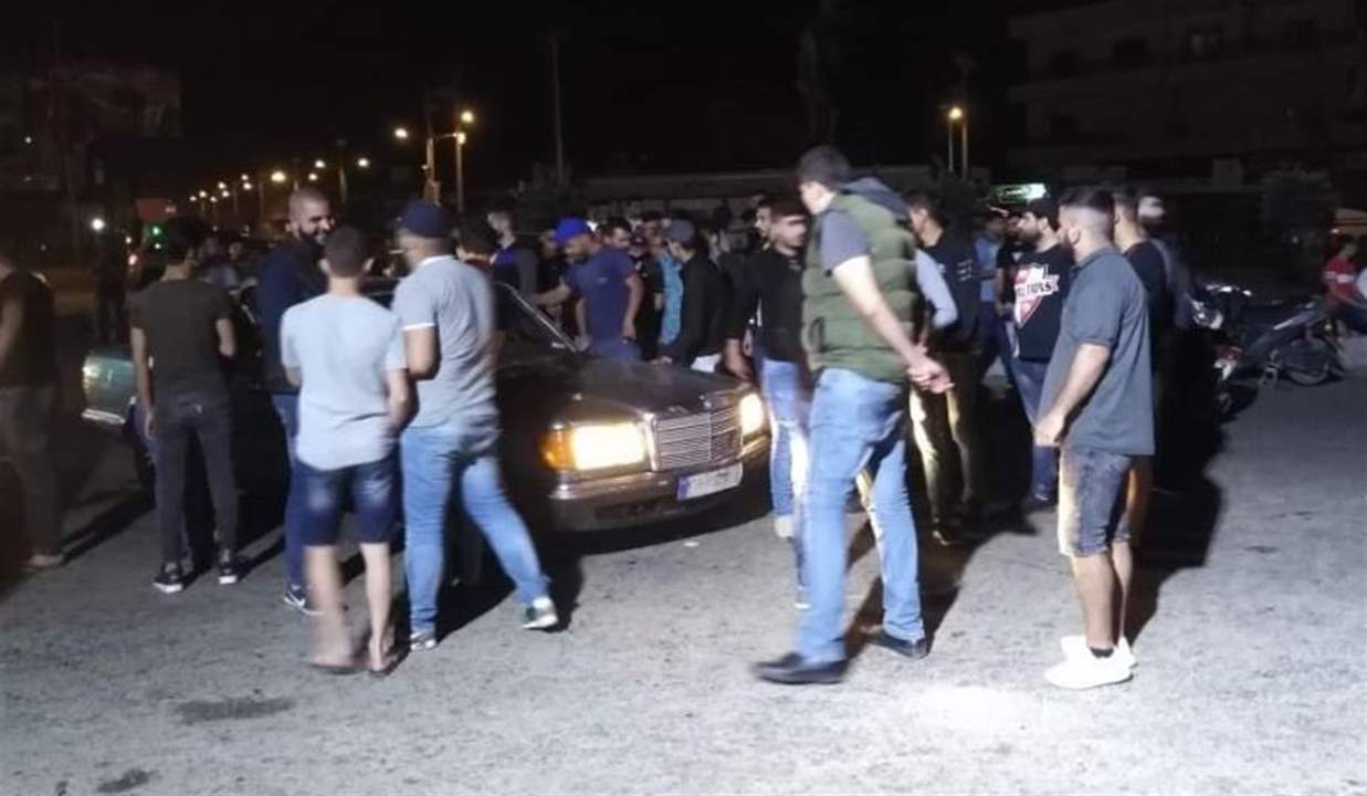 مراسل الجديد: قطع الطريق العام عند مستديرة العبدة 